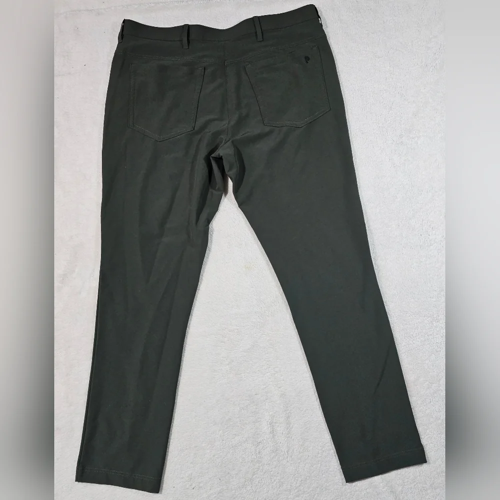 Public Rec Pants Mens 36x34 Green Workday Slim Fit Stretch Athleisure Travel - Picture 6 of 12